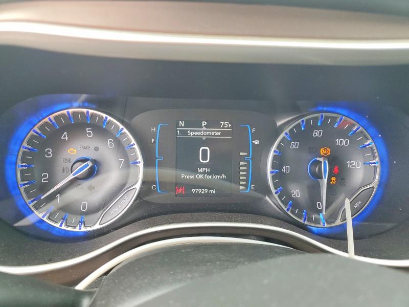 Photo 9 from auction – 2017 CHRYSLER PACIFICA with VIN 2C4RC1DG2HR502408