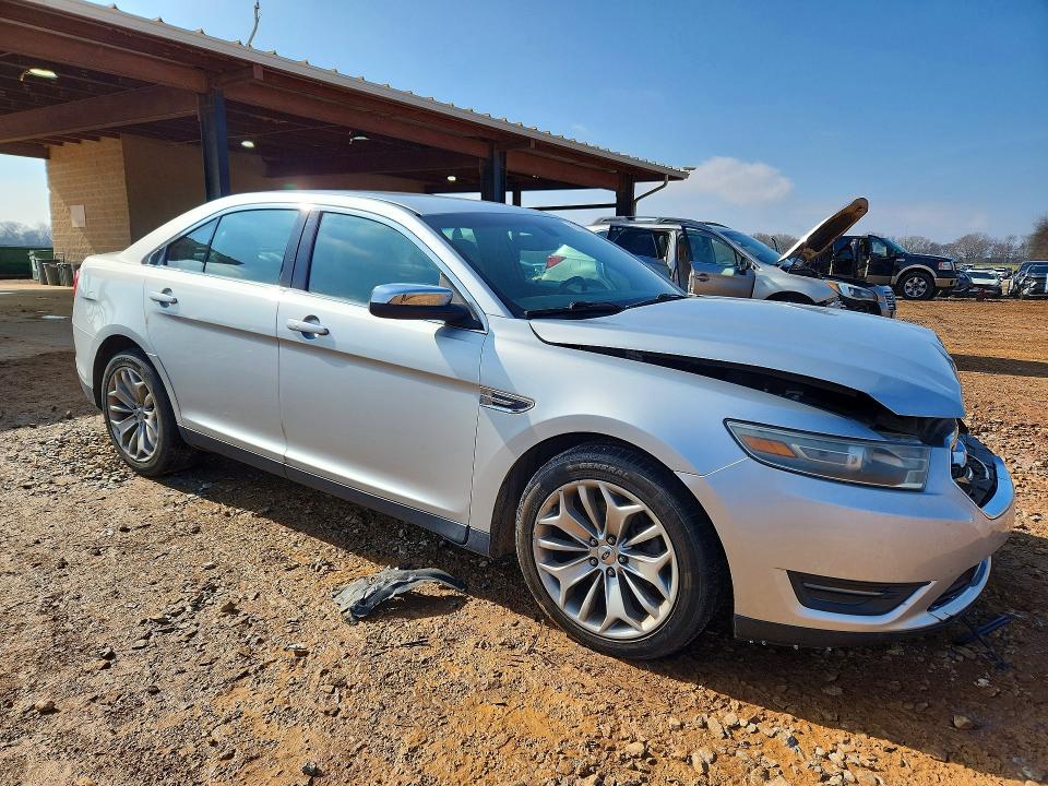 Photo 4 from auction – 2014 FORD TAURUS LIM with VIN 1FAHP2F8XEG100666