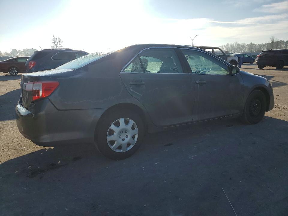 Photo 3 from auction – 2014 TOYOTA CAMRY L with VIN 4T1BF1FK9EU847391