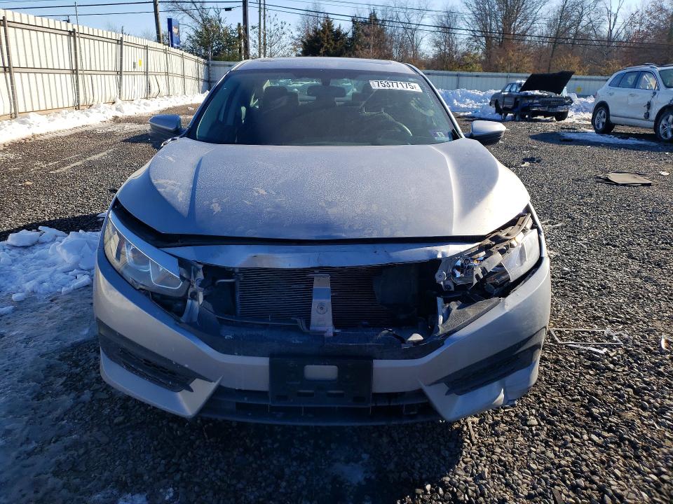 Photo 5 from auction – 2017 HONDA CIVIC EX with VIN 19XFC2F7XHE213008