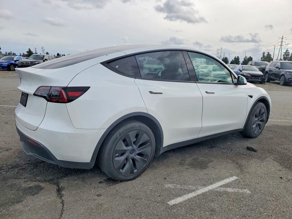 Photo 3 from auction – 2025 TESLA MODEL Y with VIN 7SAYGDED1SF255166