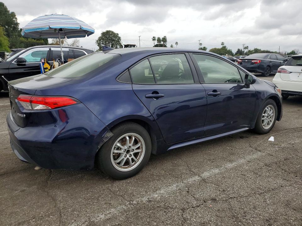 Photo 3 from auction – 2022 TOYOTA COROLLA with VIN JTDEAMDE6NJ040388