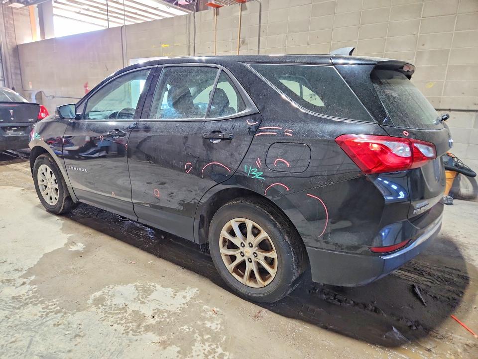 Photo 2 from auction – 2018 CHEVROLET EQUINOX with VIN 2GNAXHEV4J6338519