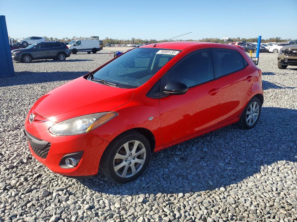 MAZDA MAZDA2 2012 with VIN JM1DE1LY2C0137584 - Photo from auction