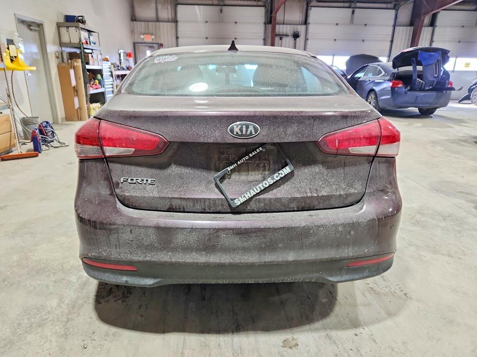 Photo 6 from auction – 2018 KIA FORTE with VIN 3KPFK4A70JE258387