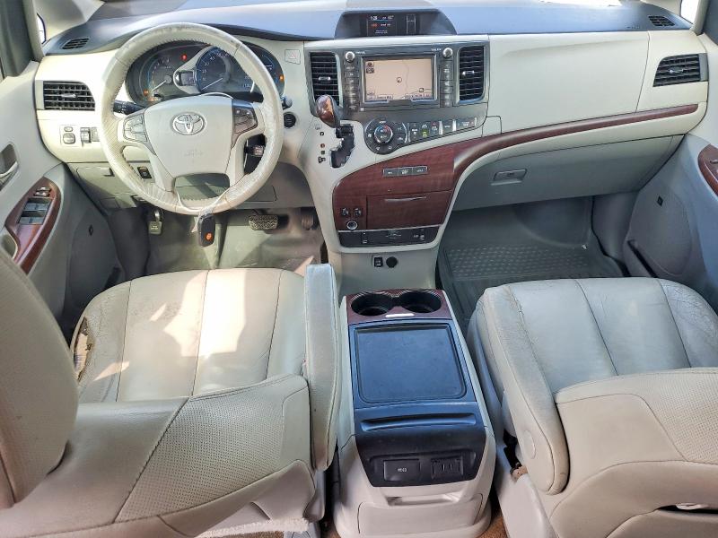 Photo 8 from auction – 2013 TOYOTA SIENNA with VIN 5TDYK3DC8DS331429