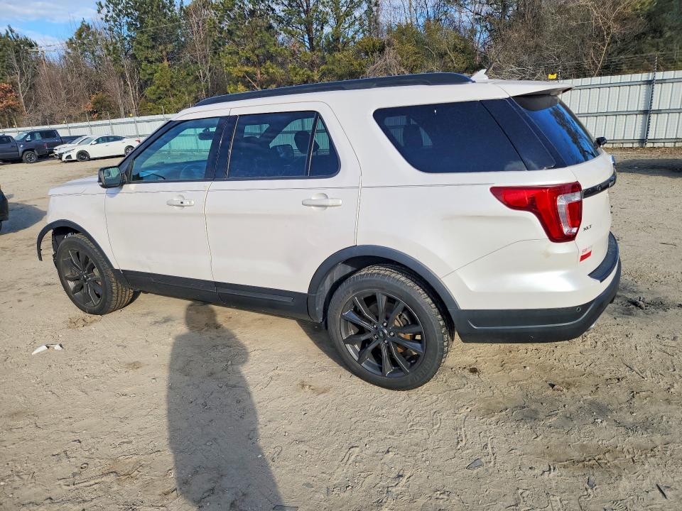 Photo 2 from auction – 2018 FORD EXPLORER with VIN 1FM5K8D88JGB50599