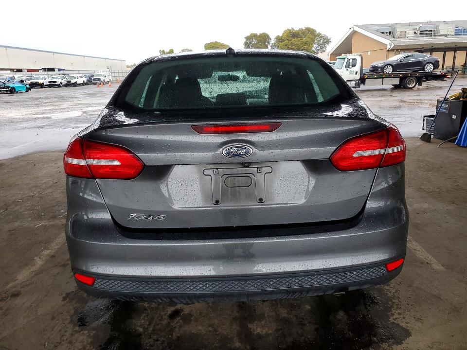 Photo 6 from auction – 2017 FORD FOCUS with VIN 1FADP3E23HL219883