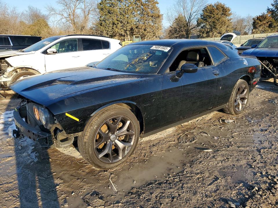 DODGE CHALLENGER 2018 with VIN 2C3CDZAG3JH258418 - Photo from auction