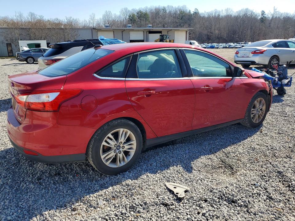 Photo 3 from auction – 2012 FORD FOCUS SEL with VIN 1FAHP3H21CL427833