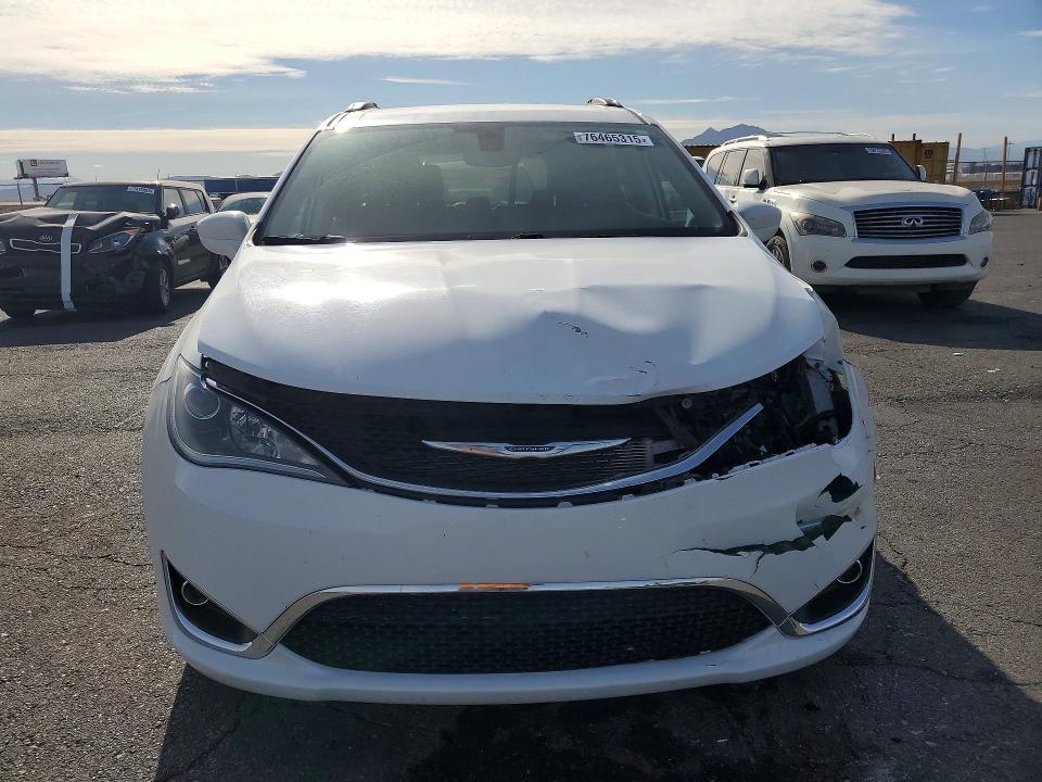 Photo 5 from auction – 2020 CHRYSLER PACIFICA with VIN 2C4RC1BG3LR115233