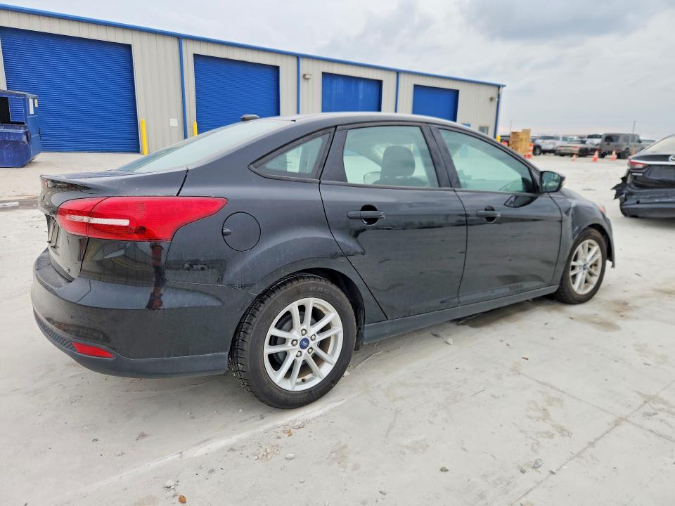 Photo 3 from auction – 2016 FORD FOCUS with VIN 1FADP3F29GL348031