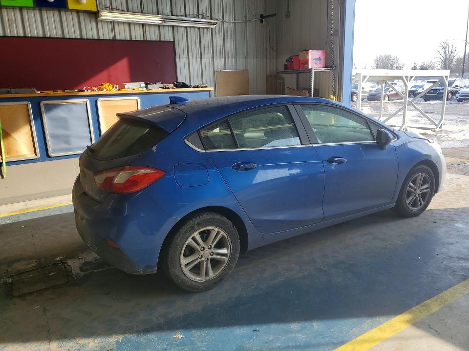Photo 3 from auction – 2018 CHEVROLET CRUZE with VIN 3G1BE6SM9JS514445