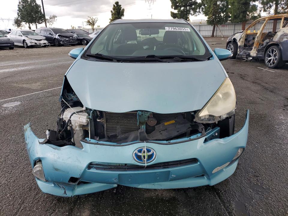 Photo 5 from auction – 2013 TOYOTA PRIUS C with VIN JTDKDTB34D1049482