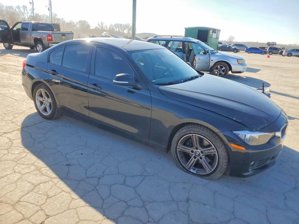Photo 4 from auction – 2015 BMW 320 with VIN WBA3B1G50FNT04405