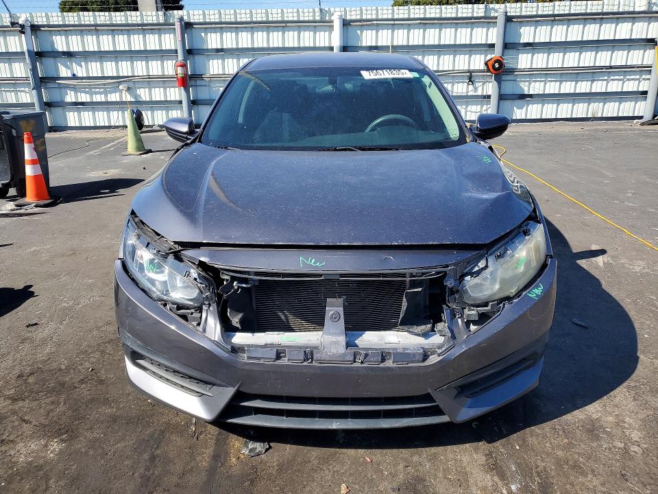 Photo 5 from auction – 2017 HONDA CIVIC LX with VIN 19XFC2F5XHE043277