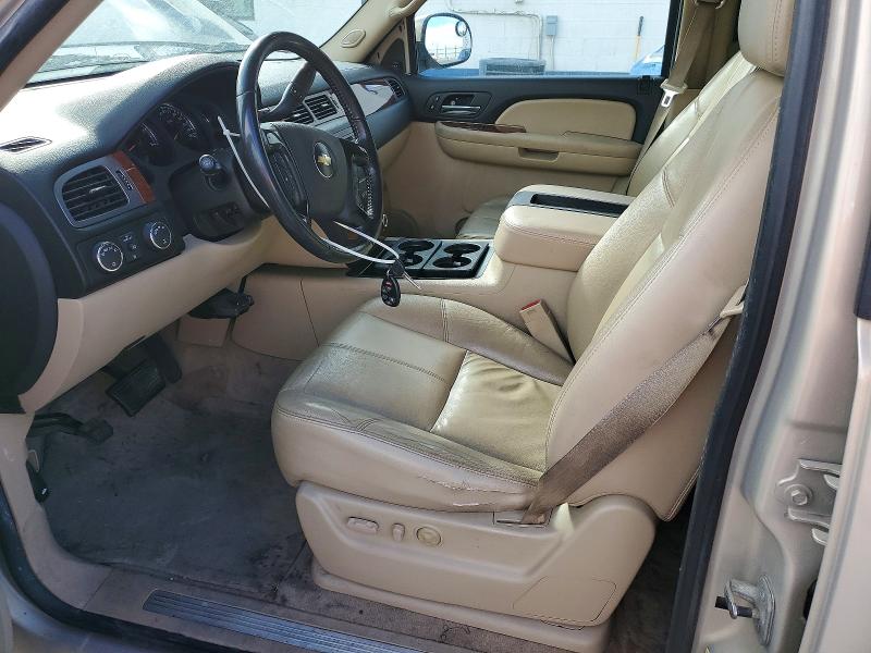 Photo 7 from auction – 2008 CHEVROLET SUBURBAN K with VIN 3GNGK26K48G220611