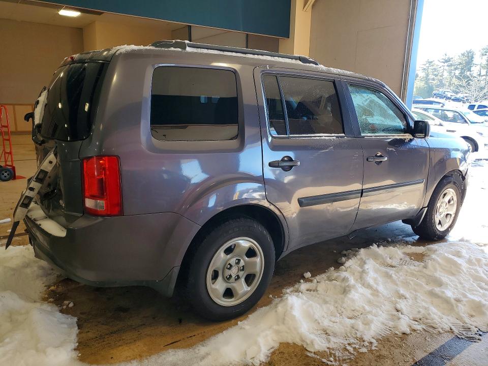 Photo 3 from auction – 2014 HONDA PILOT LX with VIN 5FNYF4H20EB007389