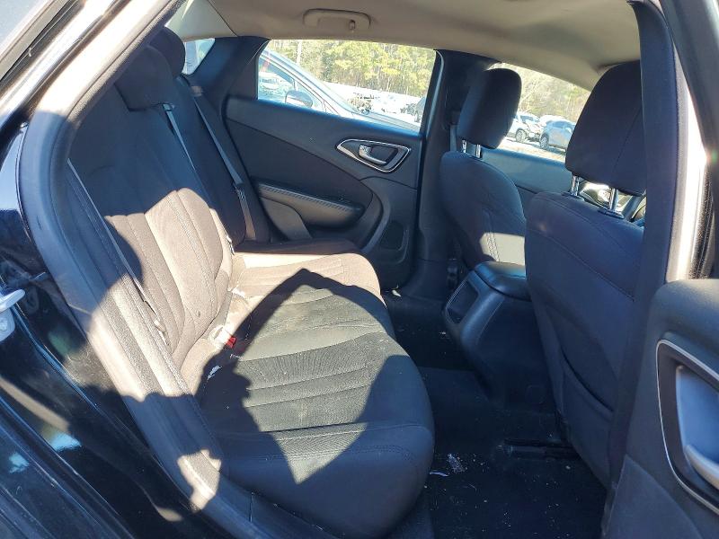 Photo 10 from auction – 2015 CHRYSLER 200 with VIN 1C3CCCAB2FN717201