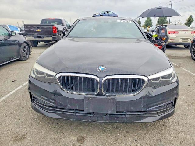 Photo 5 from auction – 2018 BMW 540 with VIN WBAJE5C53JWA97848