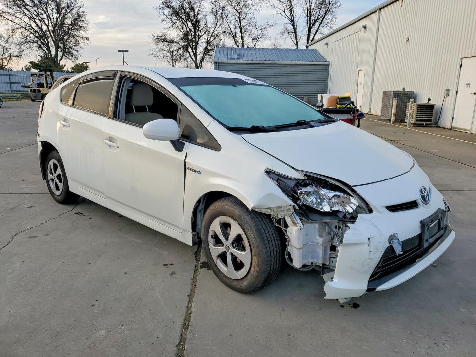 Photo 4 from auction – 2015 TOYOTA PRIUS with VIN JTDKN3DU0F0426501