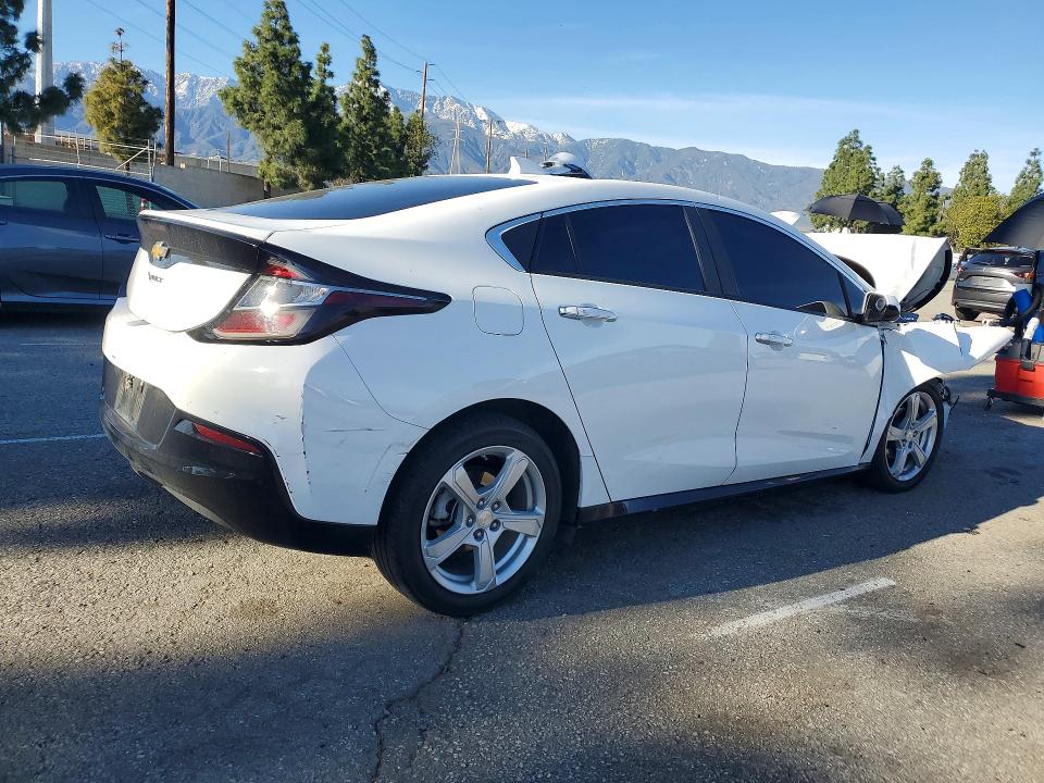 Photo 3 from auction – 2016 CHEVROLET VOLT with VIN 1G1RC6S53GU137164