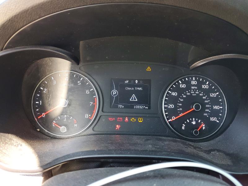 Photo 9 from auction – 2018 KIA OPTIMA with VIN 5XXGT4L35JG254869