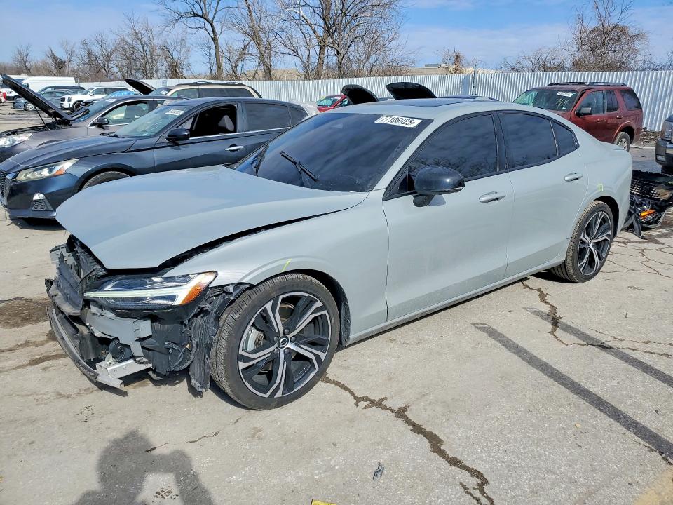 2024 VOLVO S60