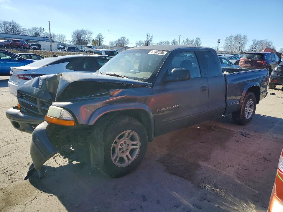 DODGE DAKOTA 2002 with VIN 1B7GL32XX2S588725 - Photo from auction
