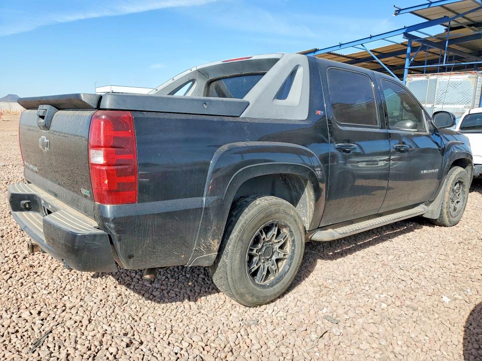 Photo 3 from auction – 2010 CHEVROLET AVALANCHE with VIN 3GNVKFE06AG161548