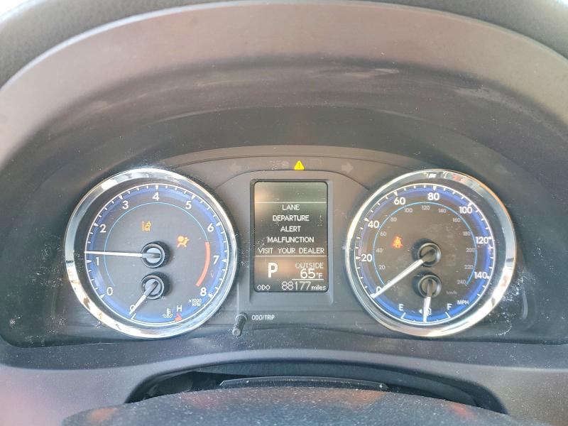 Photo 9 from auction – 2018 TOYOTA COROLLA with VIN 5YFBURHE2JP832724