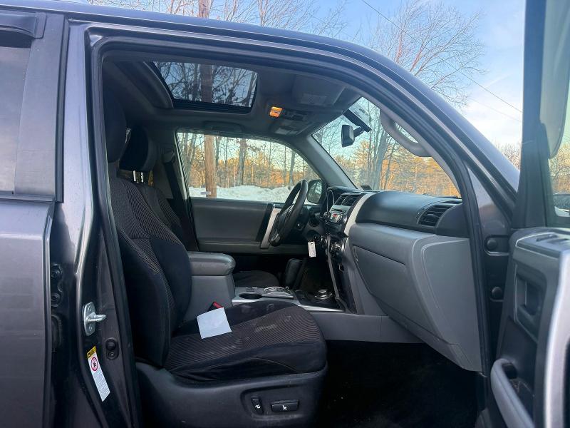 Photo 5 from auction – 2013 TOYOTA 4RUNNER SR with VIN JTEBU5JR8D5120107