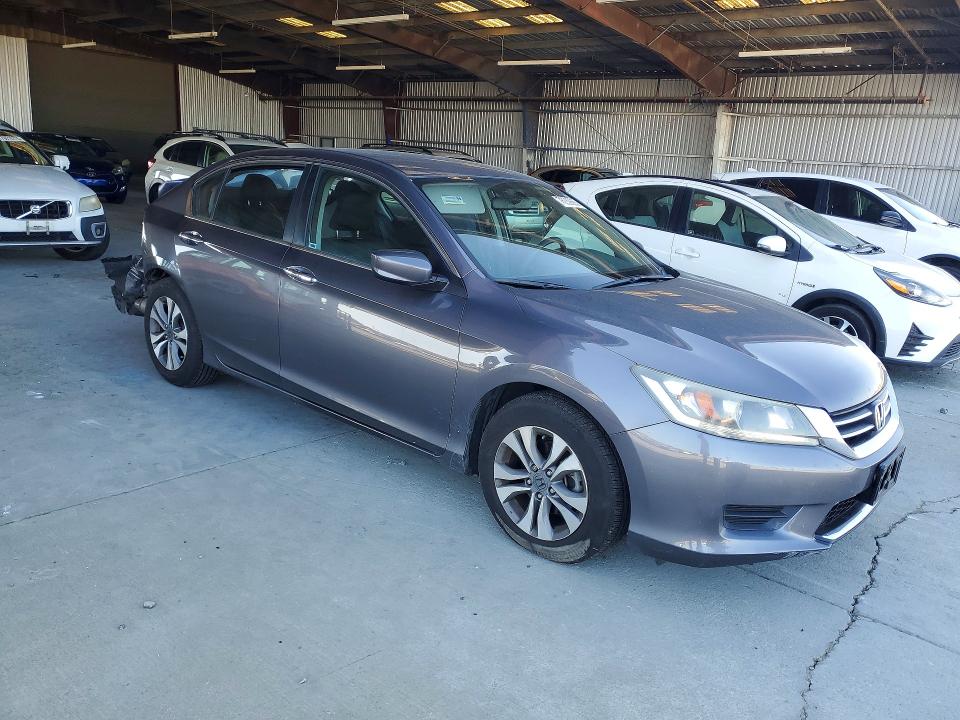 Photo 4 from auction – 2015 HONDA ACCORD with VIN 1HGCR2F3XFA063725