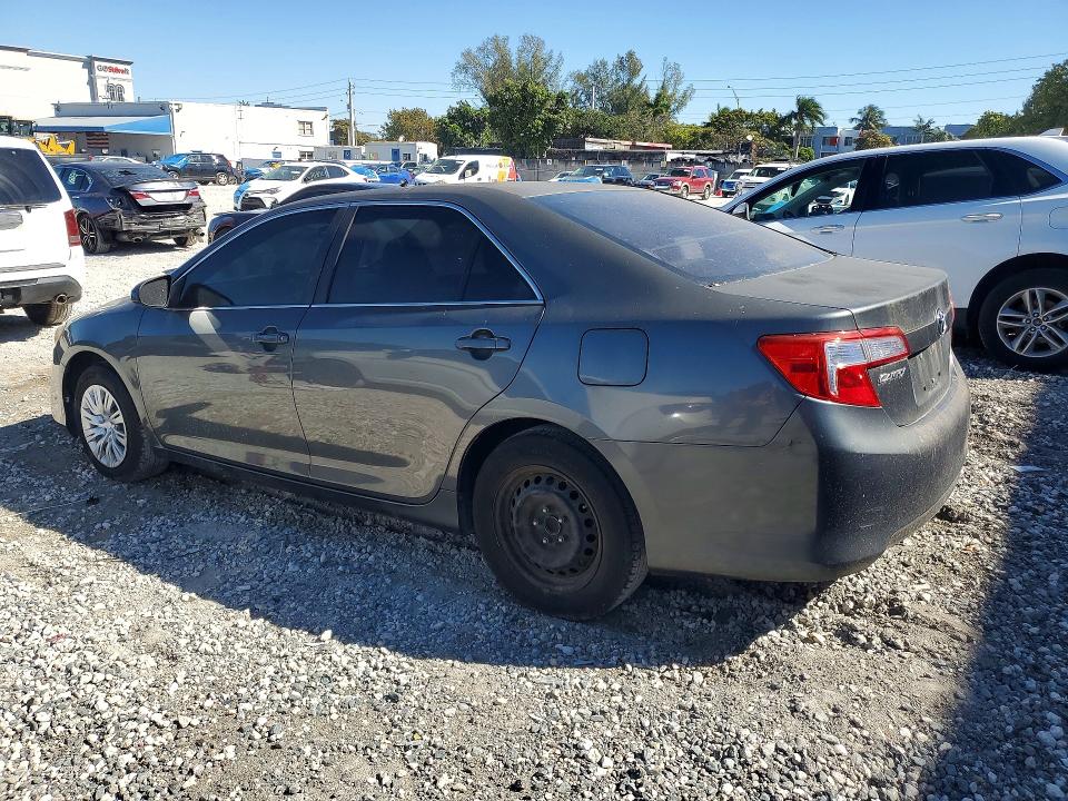 Zdjęcie 2 z aukcji – 2012 TOYOTA CAMRY BASE z VIN 4T1BF1FK8CU584498
