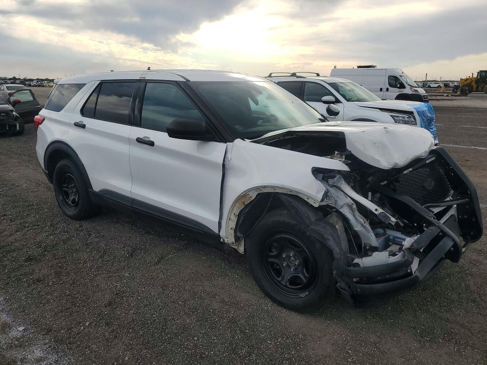 Photo 4 from auction – 2021 FORD EXPLORER P with VIN 1FM5K8AB6MGA42213