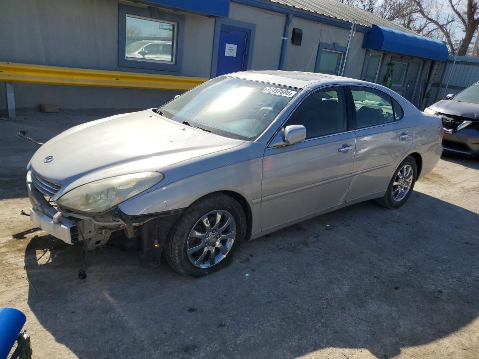 LEXUS ES 2003 with VIN JTHBF30G236014732 - Photo from auction