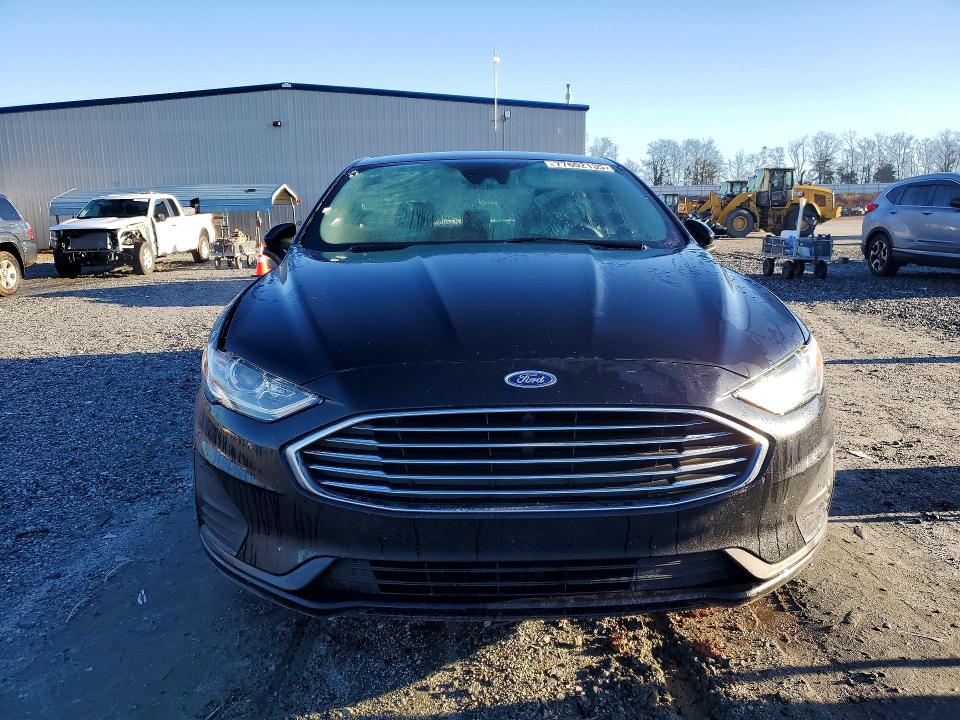 Photo 5 from auction – 2020 FORD FUSION with VIN 3FA6P0HD7LR215897