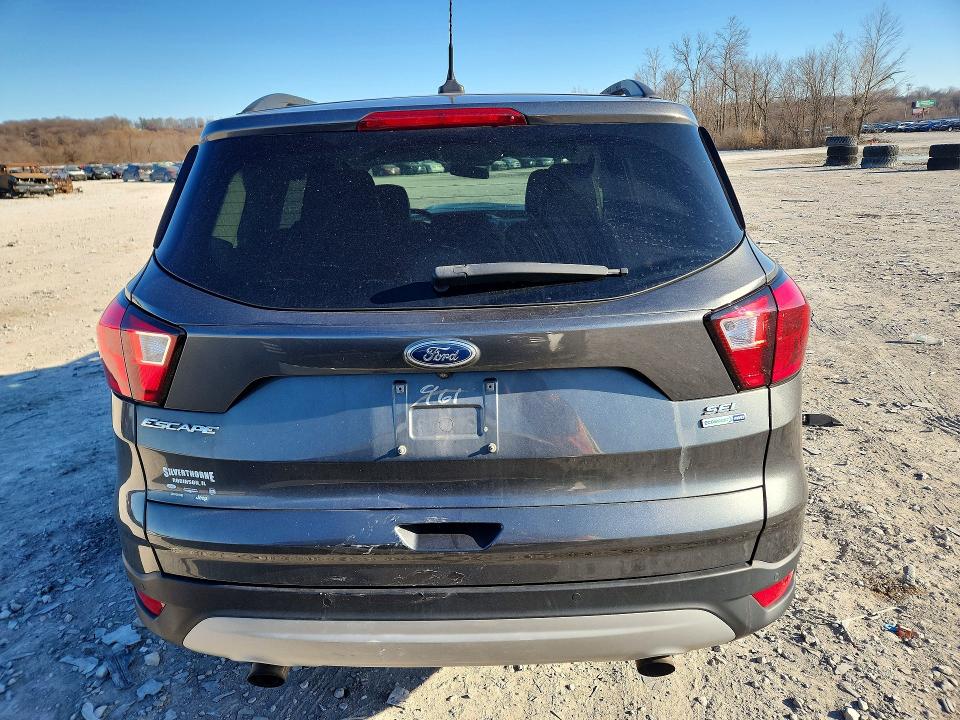 Photo 6 from auction – 2019 FORD ESCAPE with VIN 1FMCU9HD5KUA42961