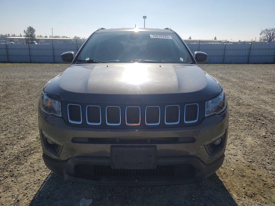 Photo 5 from auction – 2017 JEEP COMPASS LA with VIN 3C4NJDBB7HT618780