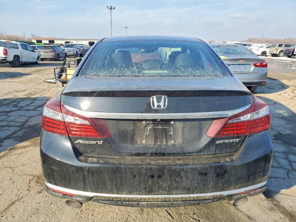 Photo 6 from auction – 2016 HONDA ACCORD with VIN 1HGCR2F65GA098006