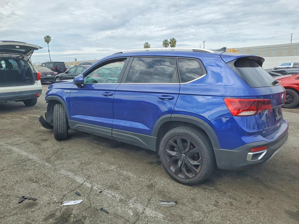 Photo 2 from auction – 2022 VOLKSWAGEN TAOS with VIN 3VVLX7B2XNM085029
