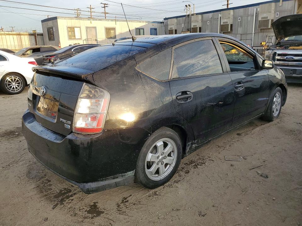 Photo 3 from auction – 2005 TOYOTA PRIUS with VIN JTDKB20U553050867
