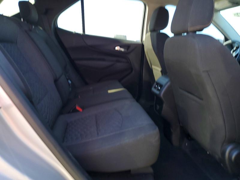 Photo 11 from auction – 2018 CHEVROLET EQUINOX with VIN 2GNAXJEV2J6135975
