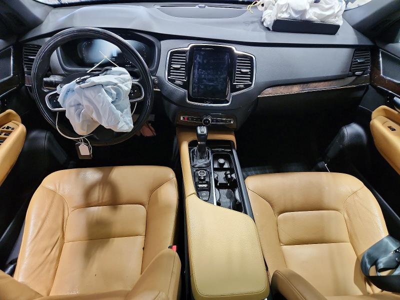 Photo 8 from auction – 2017 VOLVO XC90 with VIN YV4A22PK2H1168209