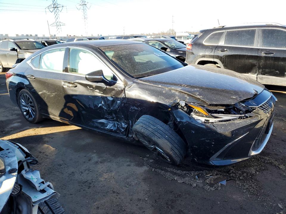 Photo 4 from auction – 2025 LEXUS ES 300H with VIN 58AFA1C19SU071084