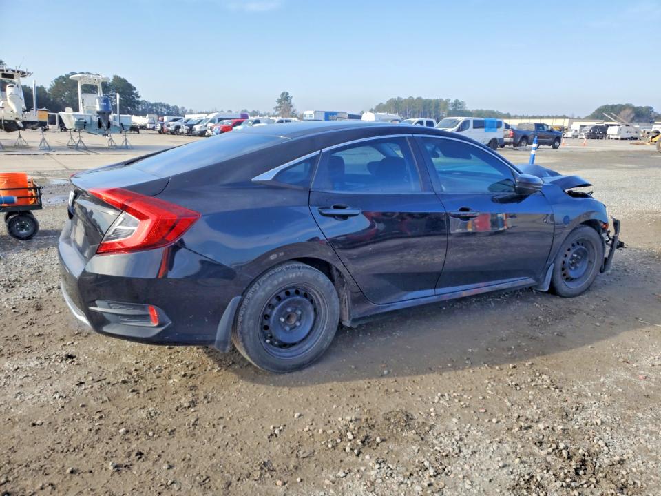 Photo 3 from auction – 2019 HONDA CIVIC with VIN 19XFC2F66KE034804