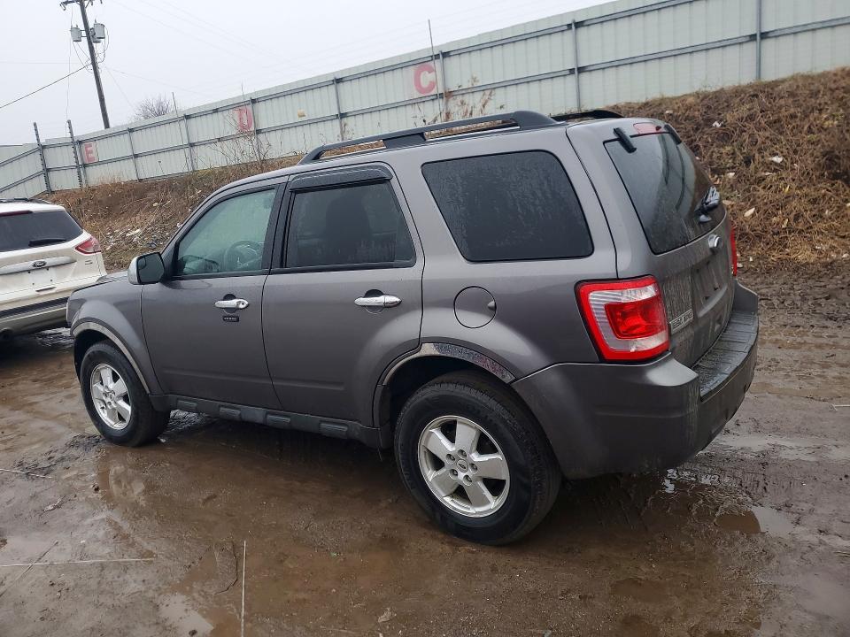 Photo 2 from auction – 2011 FORD ESCAPE with VIN 1FMCU0DG5BKB83391