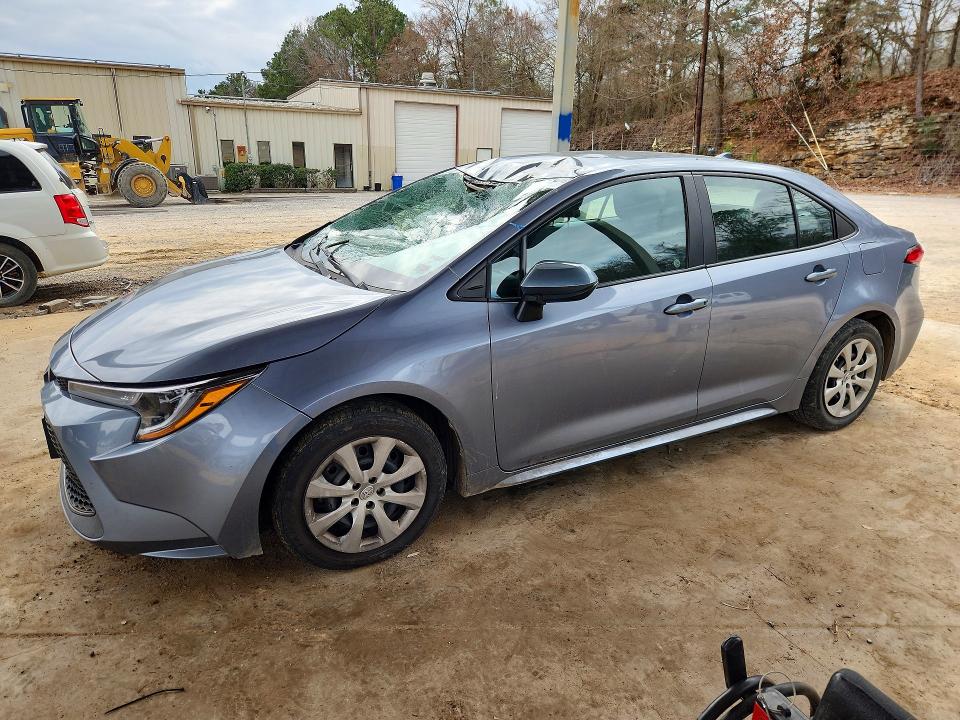 TOYOTA COROLLA 2022 with VIN 5YFEPMAE0NP280020 - Photo from auction