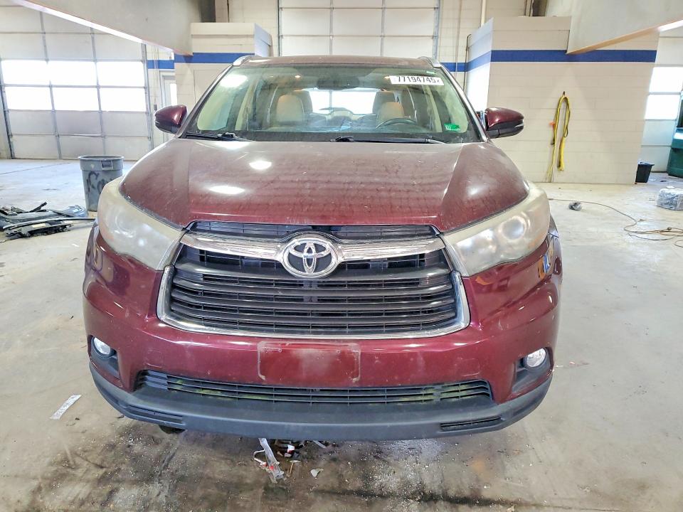 Photo 5 from auction – 2016 TOYOTA HIGHLANDER with VIN 5TDJKRFH1GS242772