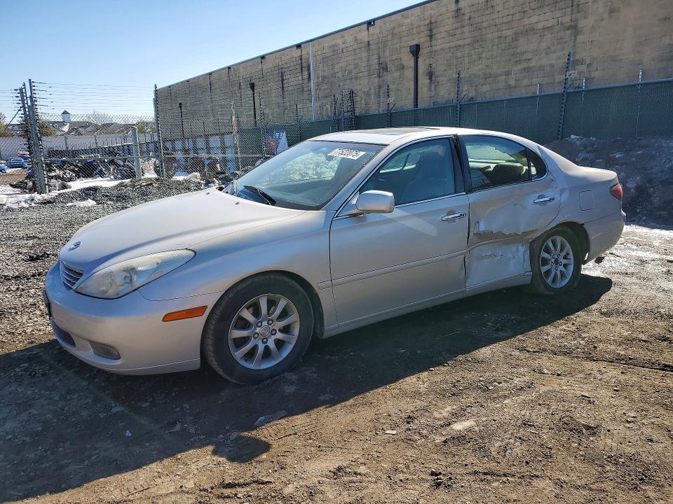 LEXUS ES 2002 with VIN JTHBF30GX25008259 - Photo from auction